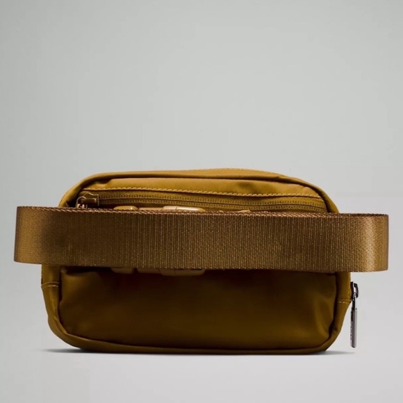 NWT Lululemon Athletica Everywhere Belt Bag Burnt Caramel - Picture 7 of 10